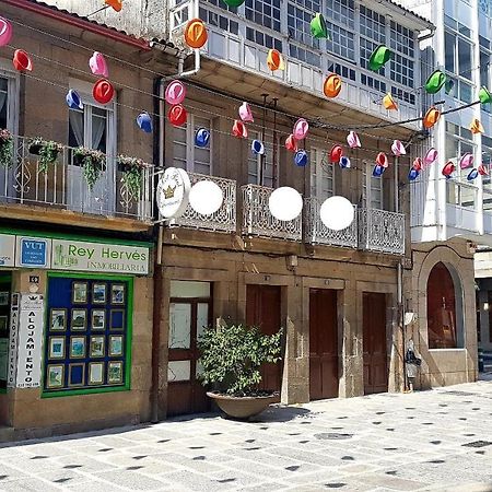 Apartamento Loft III Select Real Caldas De Reis Bagian luar foto